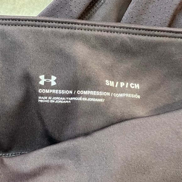 NWT Womens Black and Purple Compression Under Armour Athletic Legging Size S - Picture 5 of 10